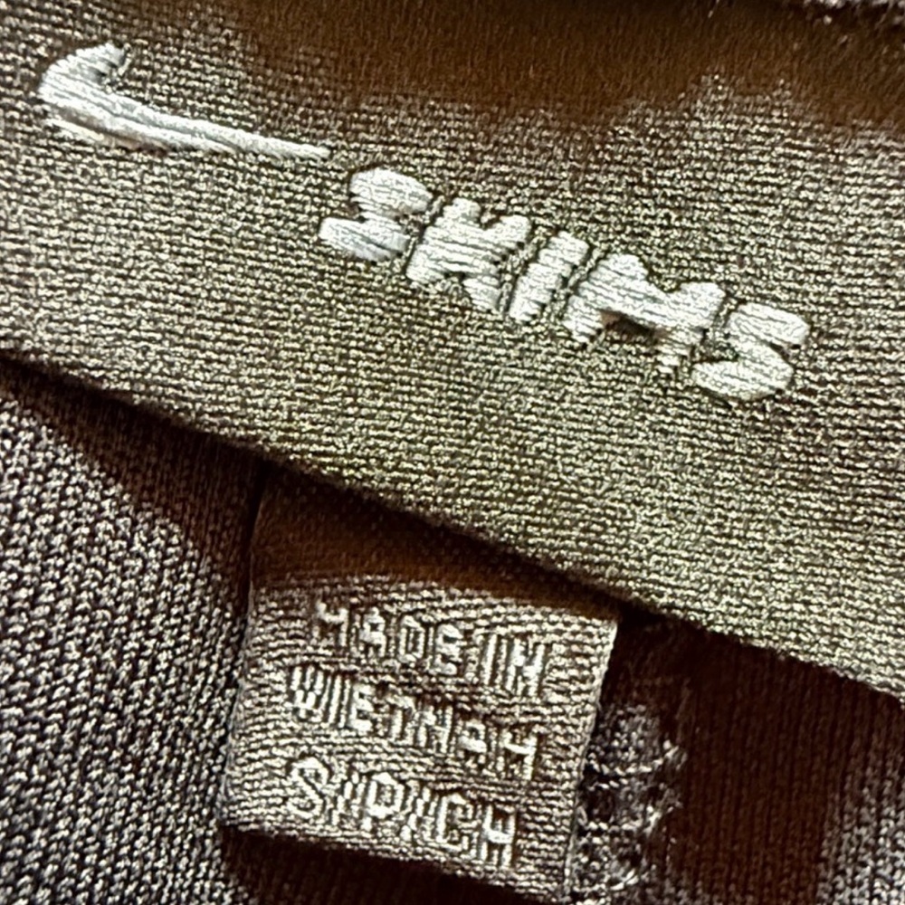 Skims Nike New track suit. Oversized small jacket& pants NWOT - Picture 12 of 12